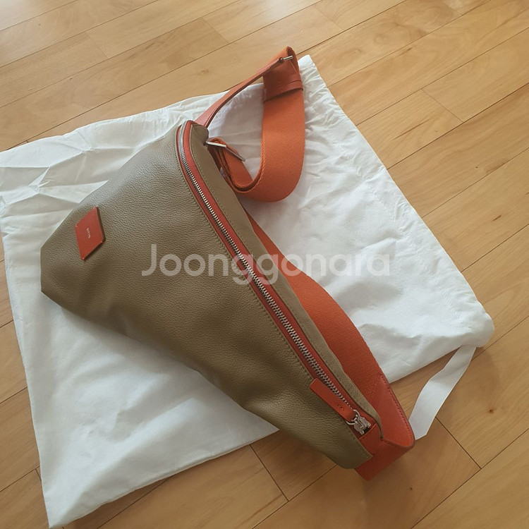 무신사 디토 슬링백 ( 정품 ) - USED--3
