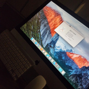 애플 아이맥 MID 2014 21.5인치 인텔코어 i5