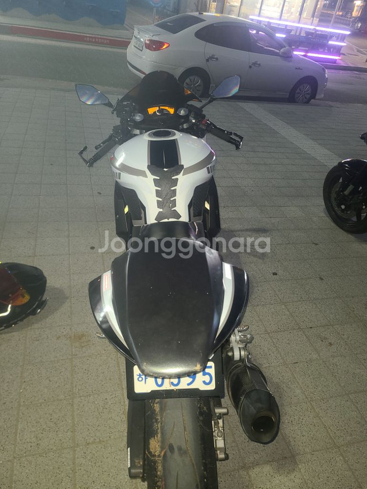 코멧650rc 소장용 선착순 매물--1