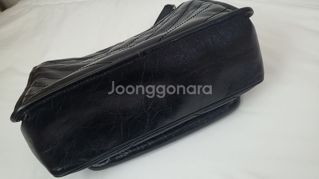 생로랑 니키백 미디움--5