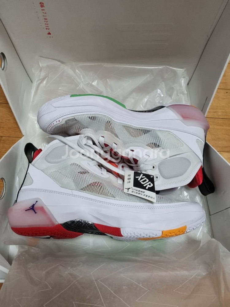 (265) 나이키 에어조던 37 새상품--0