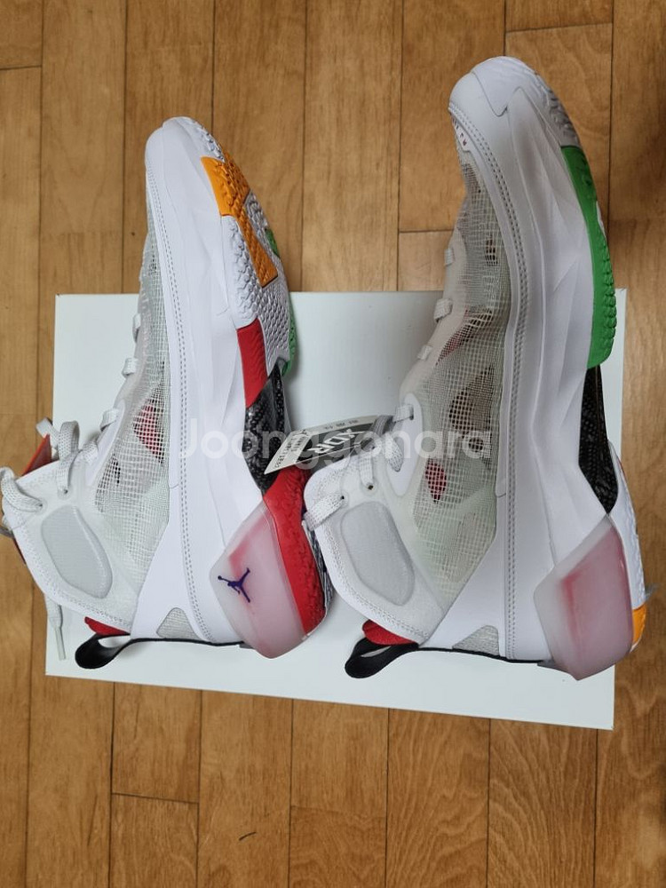 (265) 나이키 에어조던 37 새상품--4