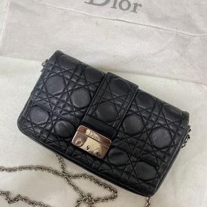 dior 까나쥬 크로스백 정품