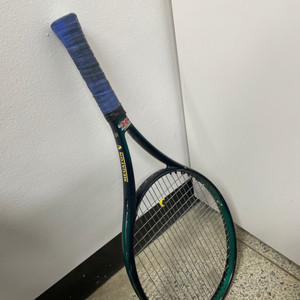 메가톤 테니스라켓