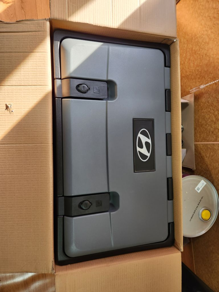 현대 화물차 공구통 이미지