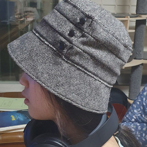 정품 돌체앤가바나 벙거지 모자