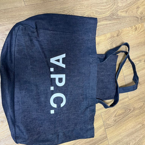 APC 아페쎄 다니엘라 에코백