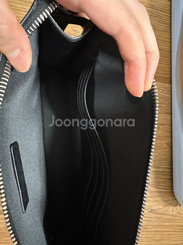 발렌티노 클러치백--6