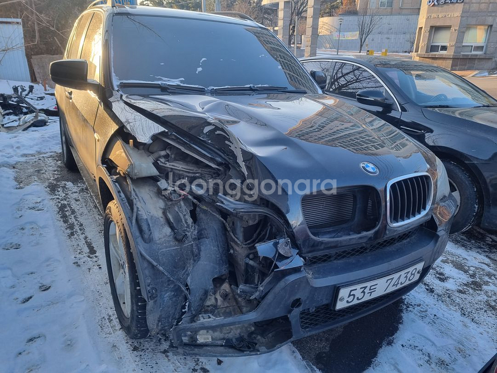BMW X5 폐차나 부품용 판매 합니다.--1