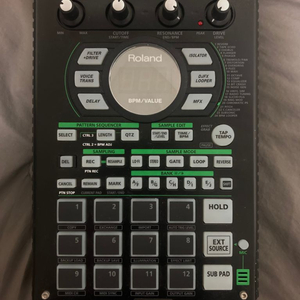 SP-404a Roland 샘플러