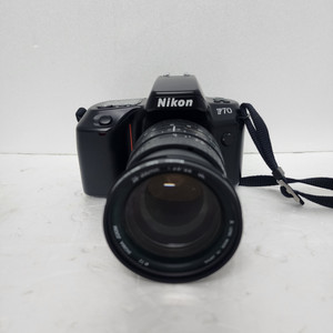 니콘 SLR 필름카메라F70+시그마 28-200mm렌즈