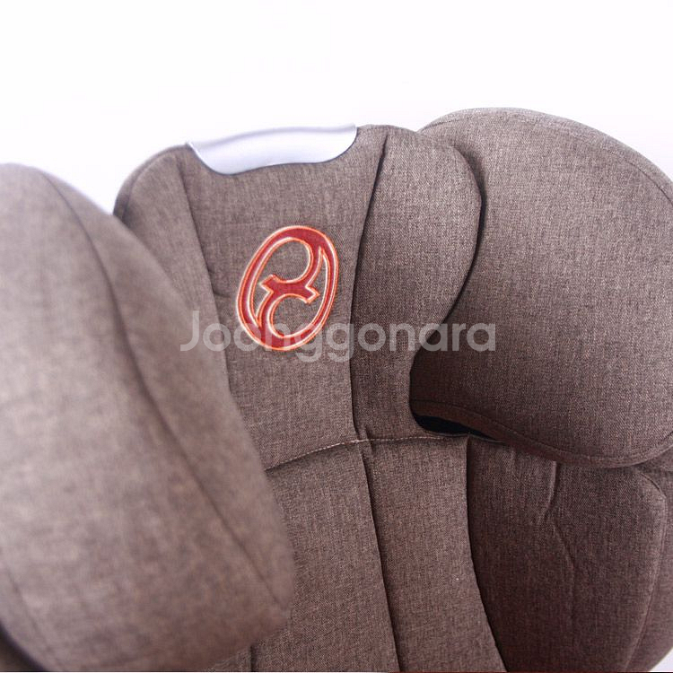 싸이벡스 큐투픽스 주니어 카시트--4