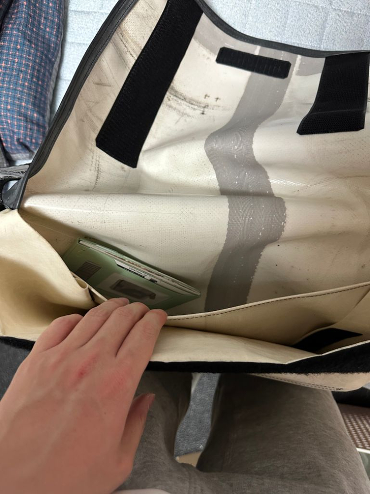 (새상품) 프라이탁 라씨 흰파 레어--1