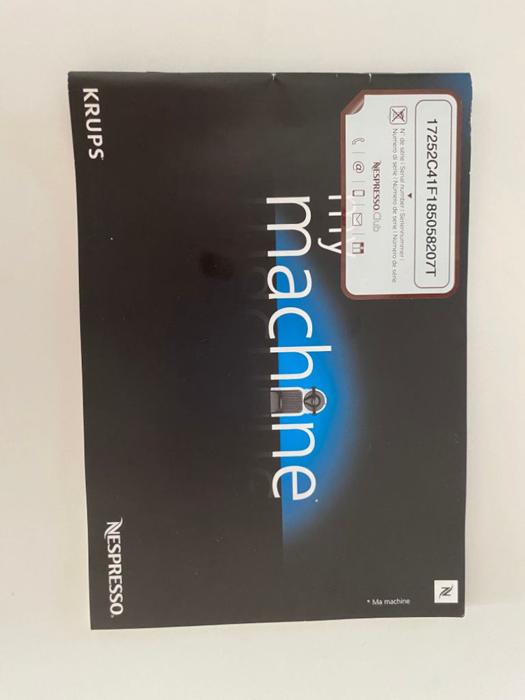 네스프레소 이니시아 커피머신--4