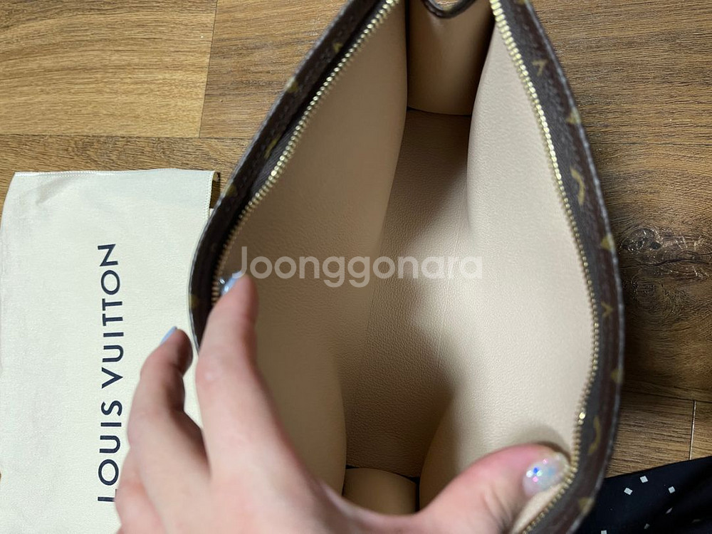 루이비통 가방 루이비통토일렛26 클러치 새상품급--3