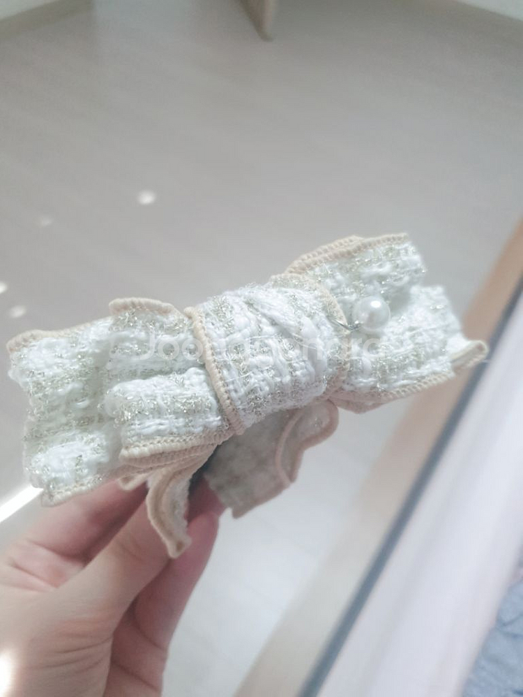진주 달린 트위드 재질 리본 모양 바나나핀ㅡ새상품--4
