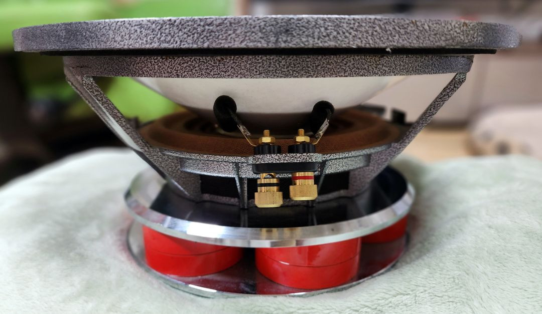 Focal Utopia Be 33 WX2 서브우퍼 이미지