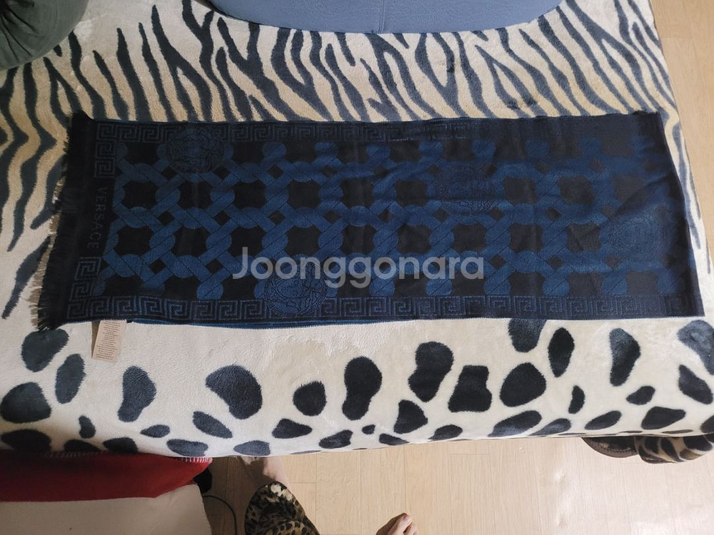 정품 지아니 베르사체 머플러 남녀공용--2