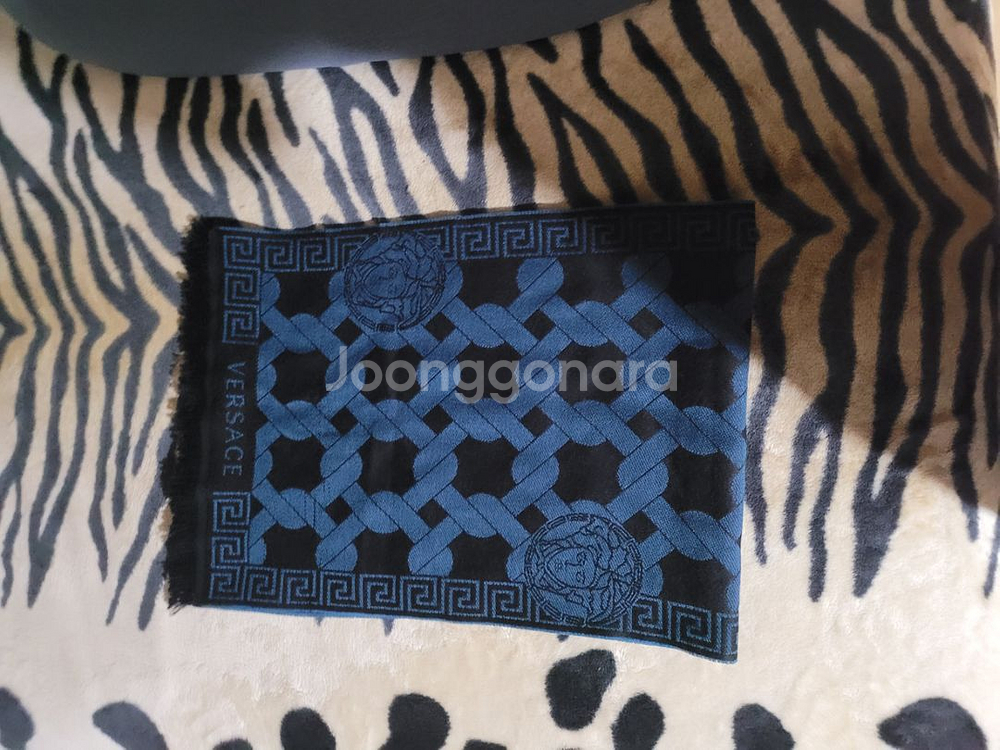 정품 지아니 베르사체 머플러 남녀공용--6