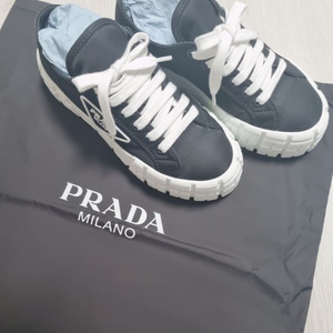 프라다 PRADA 정품 스니커즈 36.5사이즈