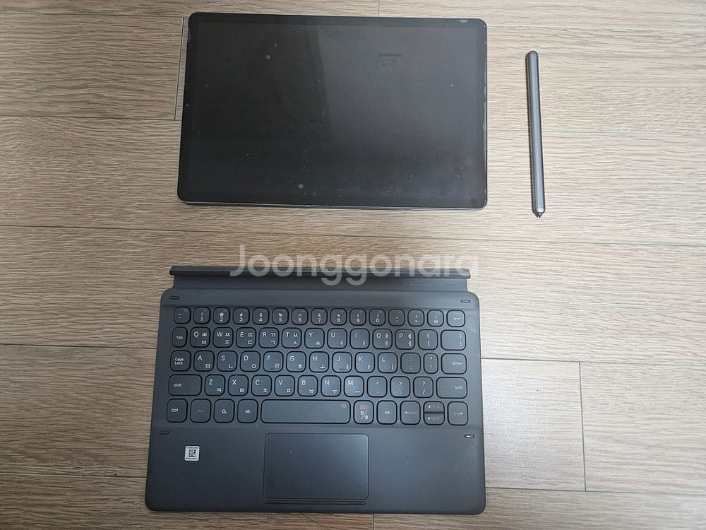 갤럭시탭s6 lte 128 팝니다 +(키보드케이스 O)--0