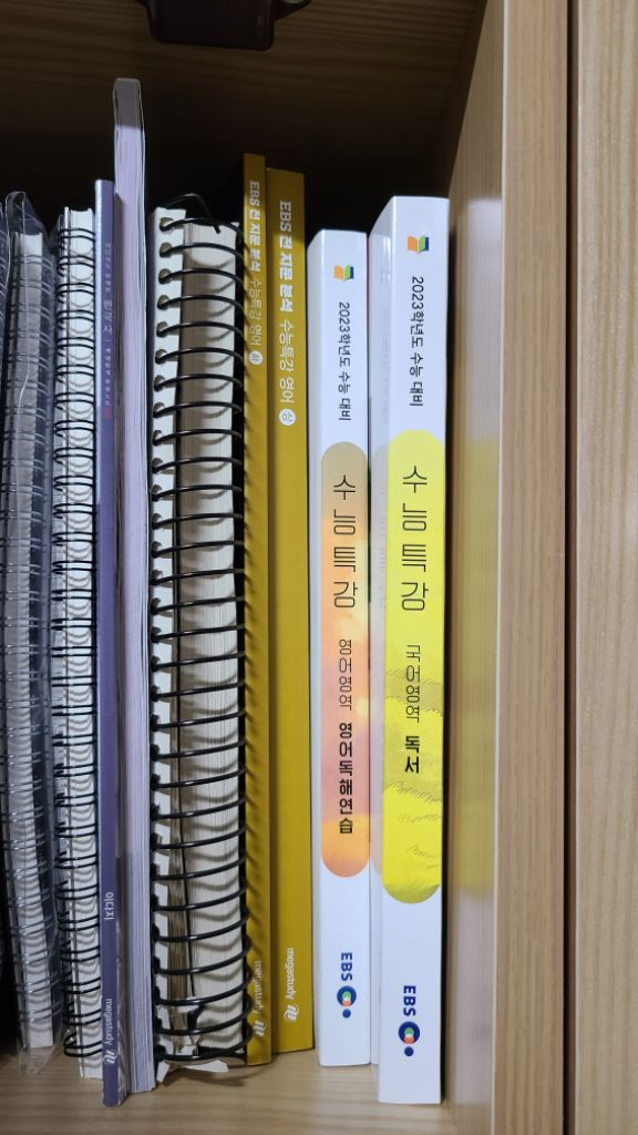 수능특강, 메가스터디 교재 팝니다!--4