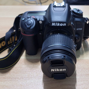 Nikon D7500 팔아요