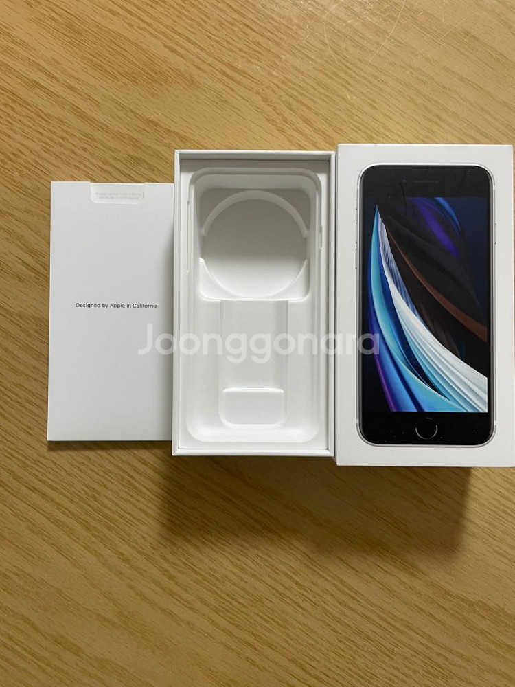 아이폰SE2 화이트 128GB(케이스, 필름 포함)--8