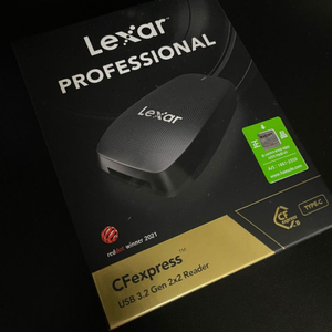 렉사 lexar CFexpress 리더기 팝니다