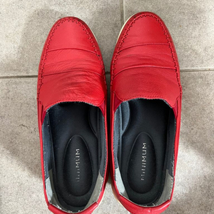 빨간색 통굽 신발
