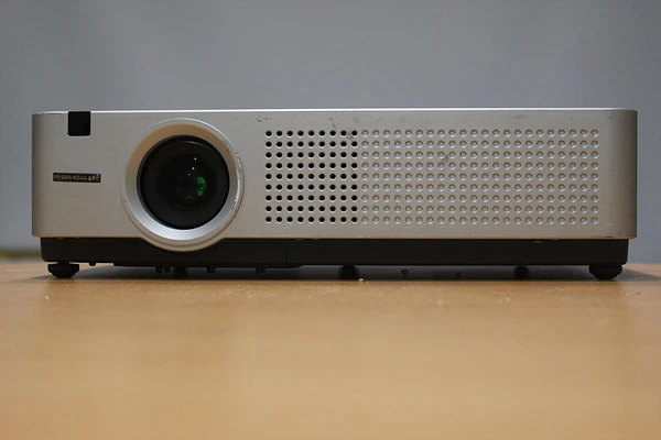 케논 CL-4000 4000안시 빔프로젝터 이미지