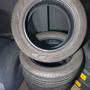 235/55R18 피렐리 중고타이어 4개 판매