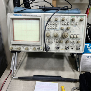 Tektronix 2465 오실로스코프