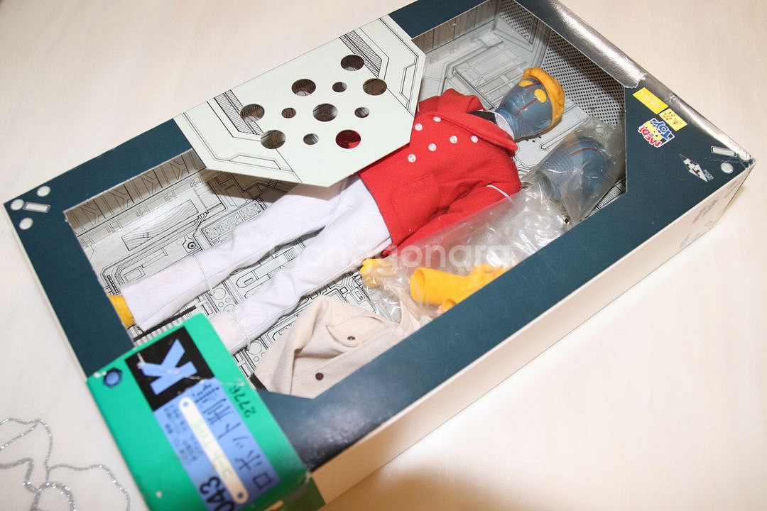 메디콤토이 RAH 로봇형사K 고전 피규어--1
