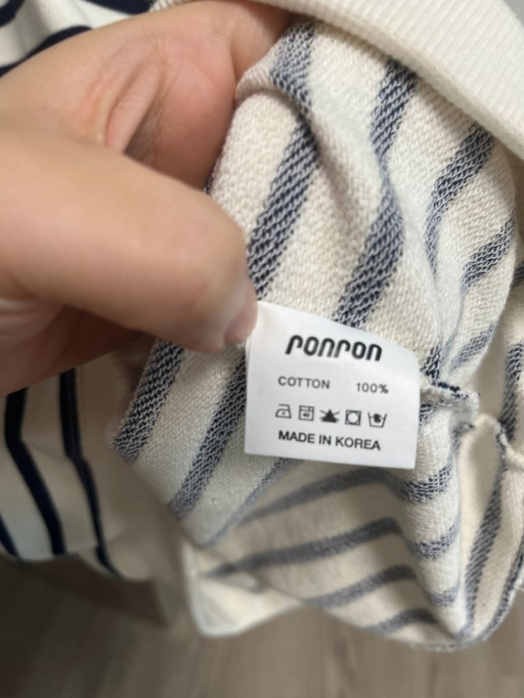 론론 스트라이프 맨투맨--2