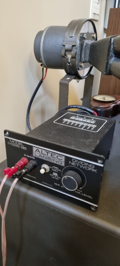 알텍스피커 이미지