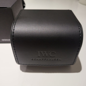 IWC 시계 휴대용 보관함