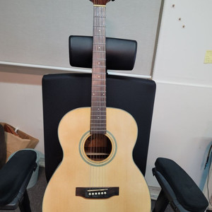 통기타 팝니다.(crafter ht-24유광) 어쿠스틱