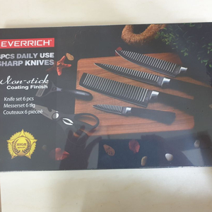 EVERRICH 칼세트6pcs 판매합니다(새제품)