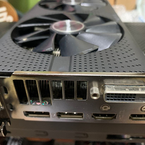 이엠텍 사파이어 라데온 RX580 pulse OC D5