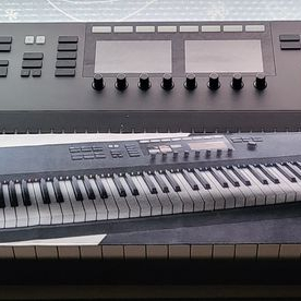 KOMPLETE KONTROL S88 MK2