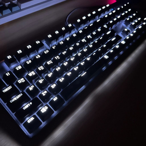 앱코 해커 K850 기계식 게이밍 키보드(카일백축)