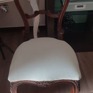 프렌치 엔틱의자