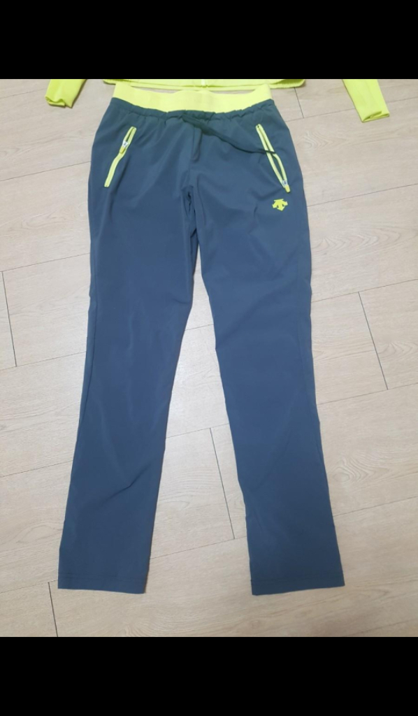 데상트 트레이닝세트 80--2