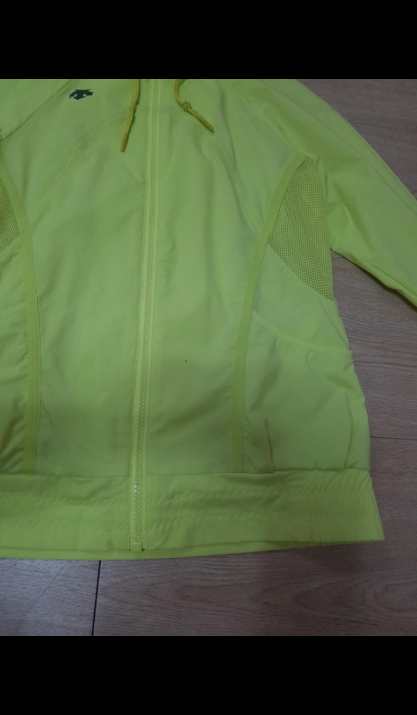 데상트 트레이닝세트 80--8