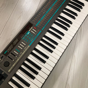 Korg Poly800 신디사이저