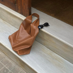 urbanic30 leather shoulder bag