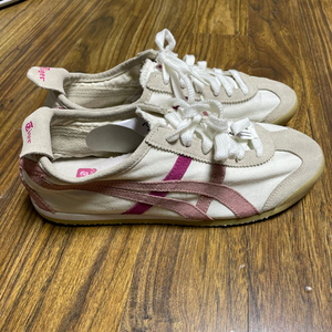 오니츠카타이거 멕시코66 빈티지 화이트/핑크 245