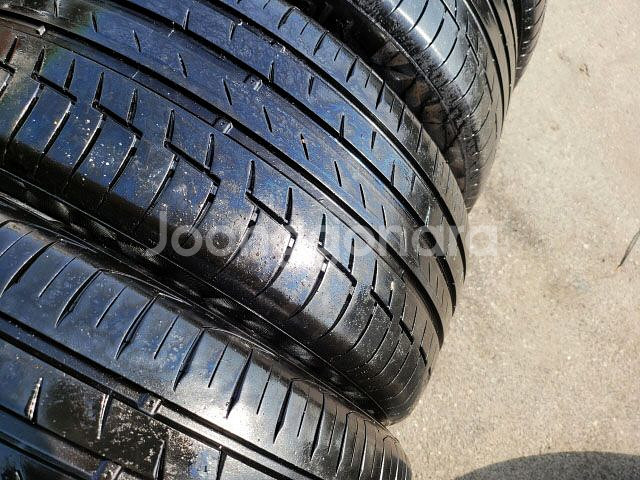 콘티넨탈 타이어 235 45 19 4본 한대분 팝니다.--3