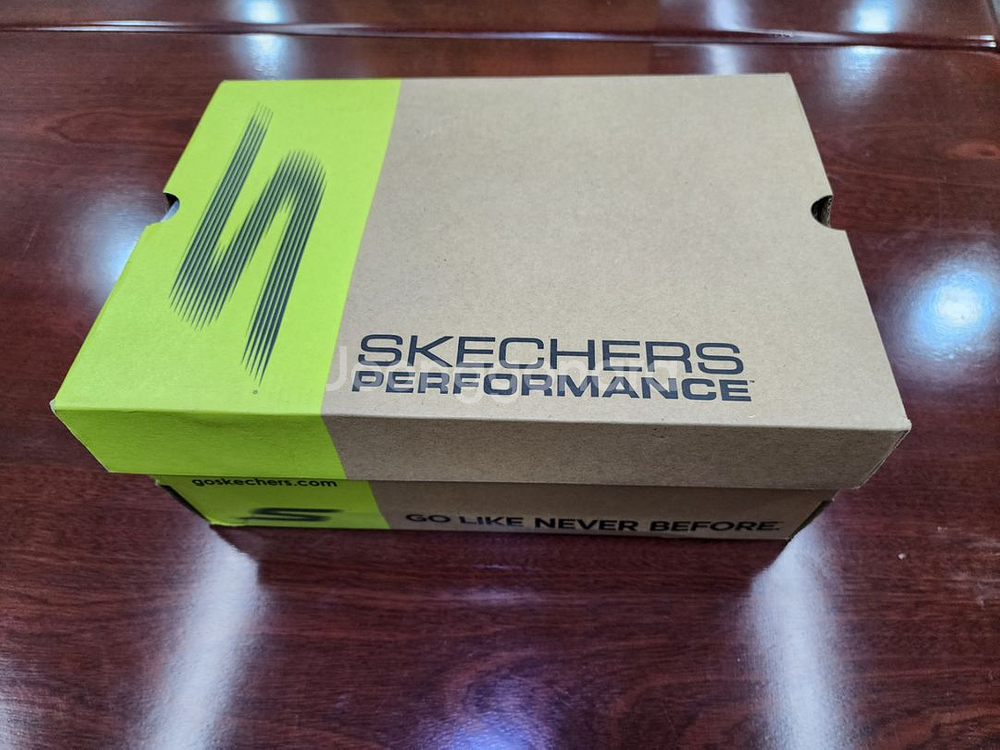 스케쳐스 운동화 260m 박포새제품 품번54844--5